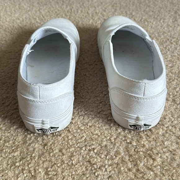 Vans Classic White Slip-On Tumble Shoe!! - Picture 4 of 7